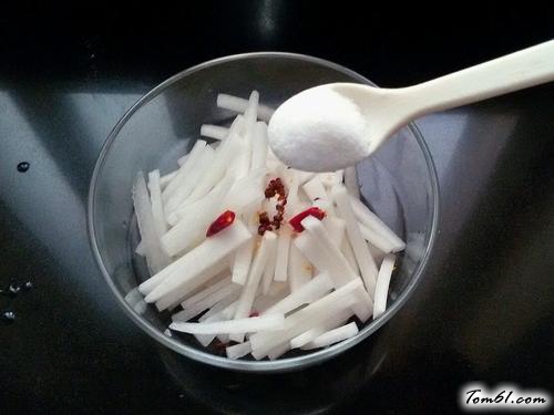 【香拌萝卜干】
