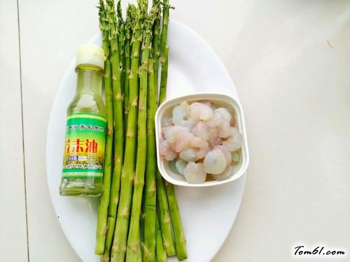 【芦笋拌虾仁】