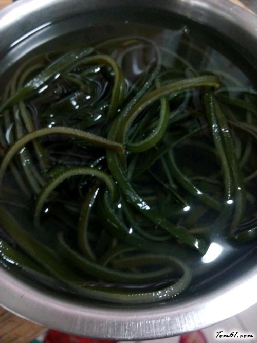 【红油蒜泥海带丝】
