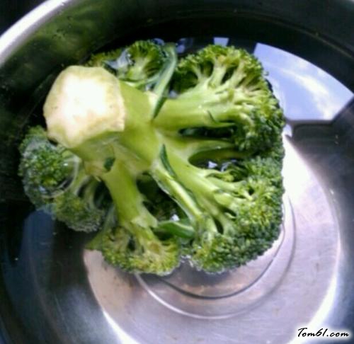 【西兰花拌木耳】