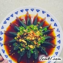 快手青椒皮蛋的做法