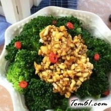 蒜蓉凉拌西兰花的做法