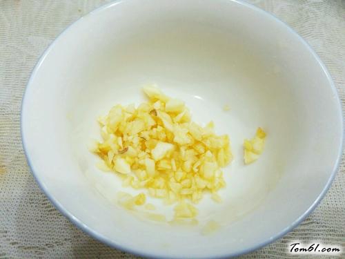 【彩椒拌黄瓜】