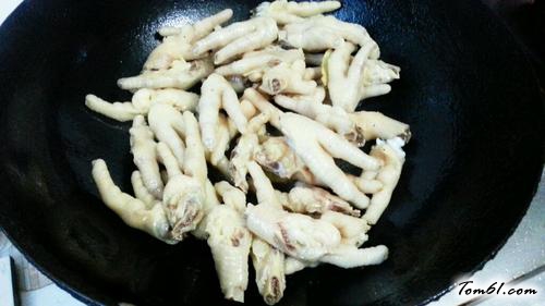 【泡椒鸡爪】