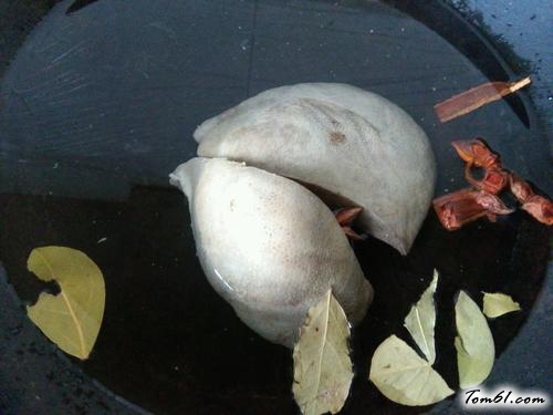 【卤猪肝】