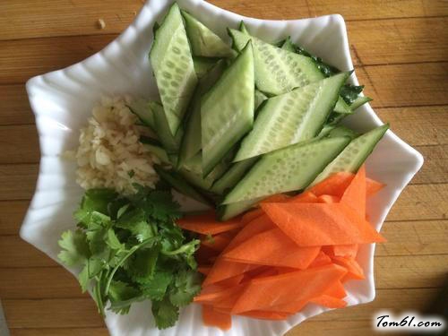 【麻辣豆皮】