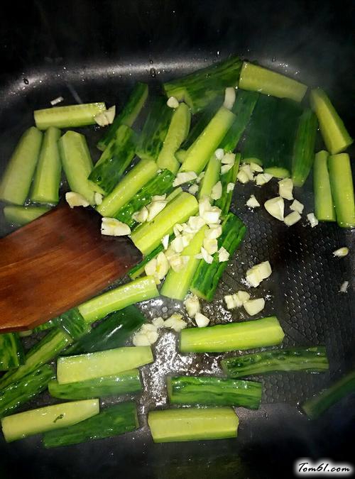 【蚝油清炒黄瓜】