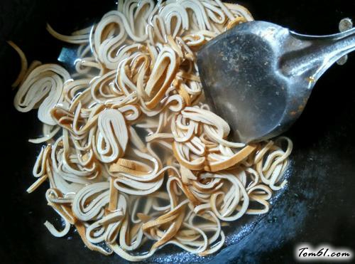 【凉拌豆腐皮】
