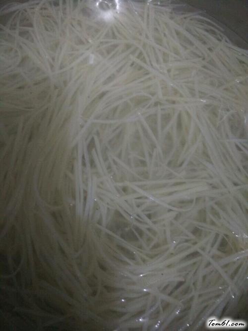 【凉拌土豆丝】