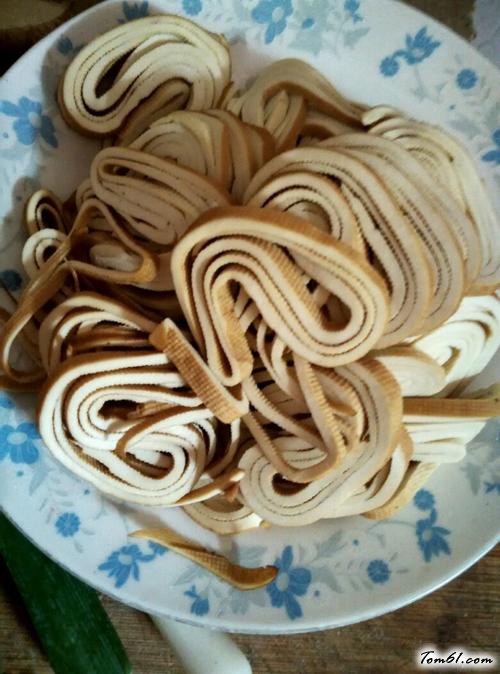 【凉拌豆腐皮】