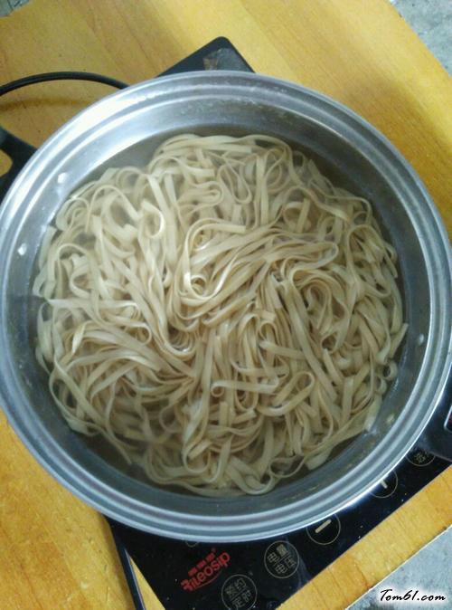 【麻辣凉面】
