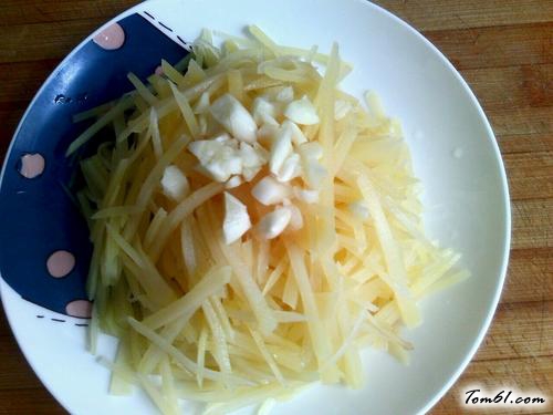 【凉拌土豆丝】