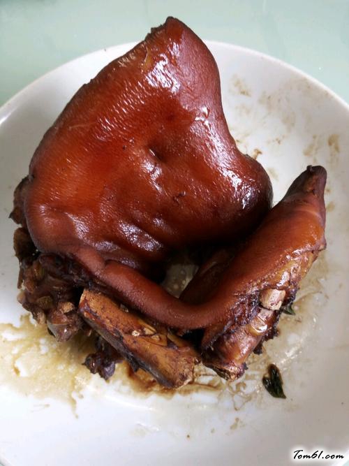【卤猪脚】