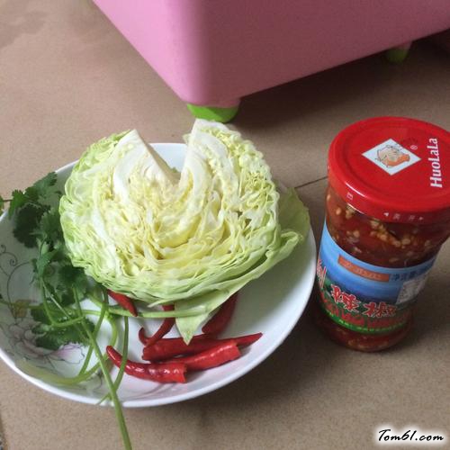 【炝拌圆白菜】
