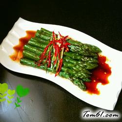 葱油芦笋的做法