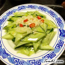 蒜泥黄瓜的做法2