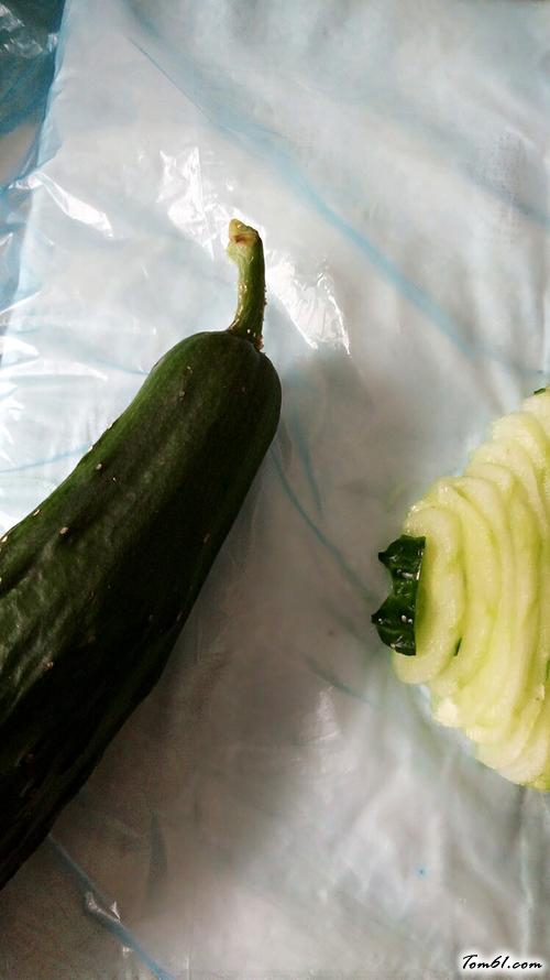 【泡泡鱼黄瓜拼盘】