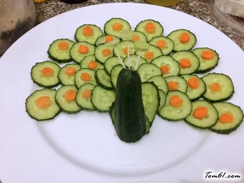 【孔雀开屏～凉拌黄瓜片】