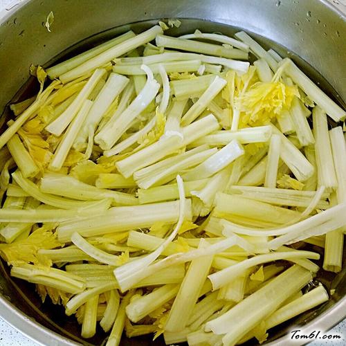 【凉拌马家沟芹菜】