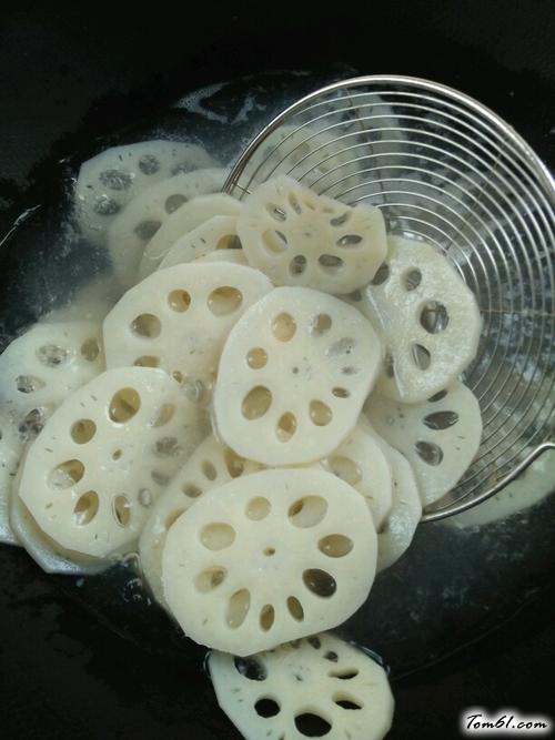 【凉拌藕片】
