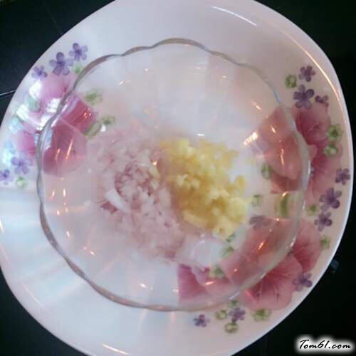 【白灼鸡肾】