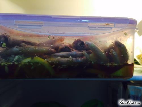 【辣卤鸭爪】