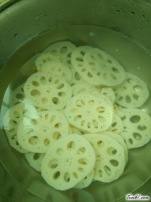 【凉拌藕片】