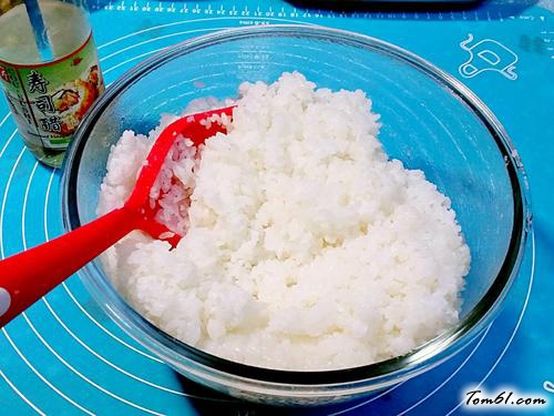 【蟹肉棒肉松寿司】