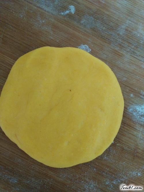 【黄金小猪豆沙包】