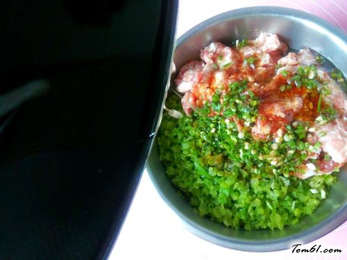 【芹菜猪肉包子】