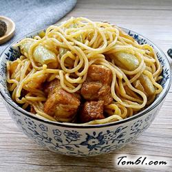 红烧肉豆角焖面的做法
