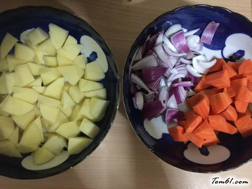 【咖喱鸡肉饭】