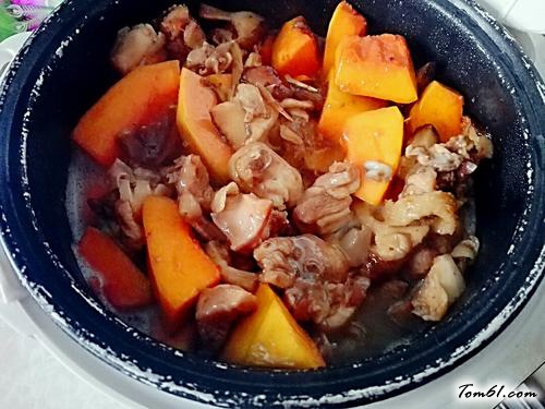 【南瓜冬菇鸡肉饭】