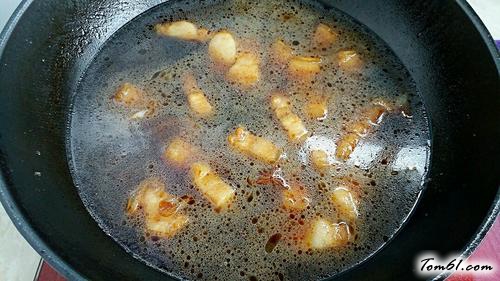 【红烧肉豆角焖面】