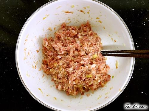 【圆白菜猪肉水饺】