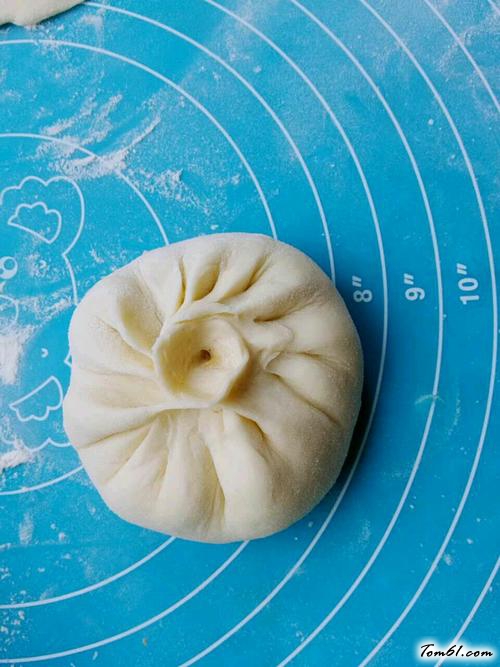 【白菜青椒肉包子】