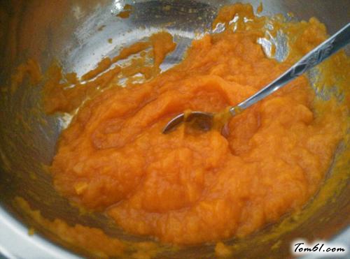 【小猪豆沙包】