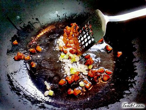 【虾仁彩蔬拌飯】