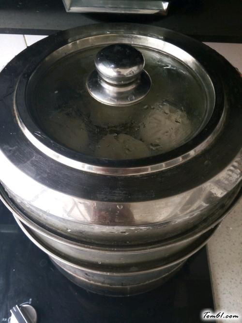 【茴香肉包子】