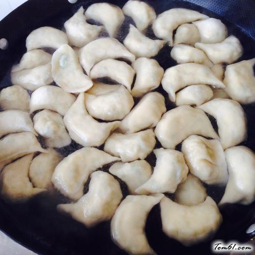 【豆腐香菜水饺】
