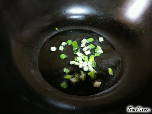 【酱丁炒饭】