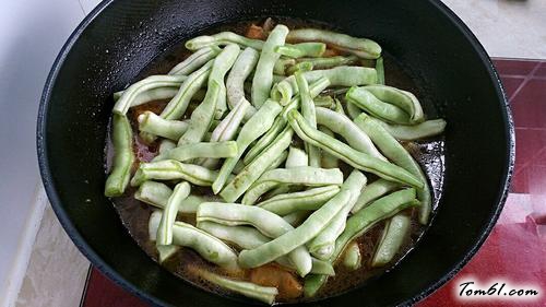 【红烧肉豆角焖面】