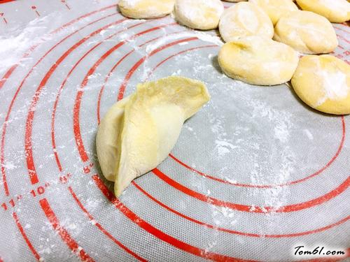 【圆白菜猪肉水饺】