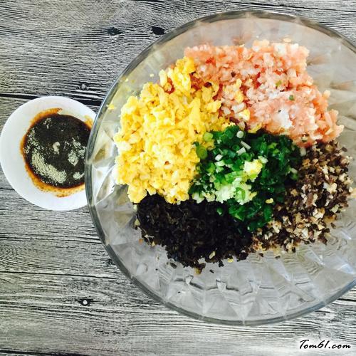 【木耳香菇饺子】