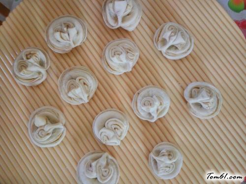 【麻酱花卷】