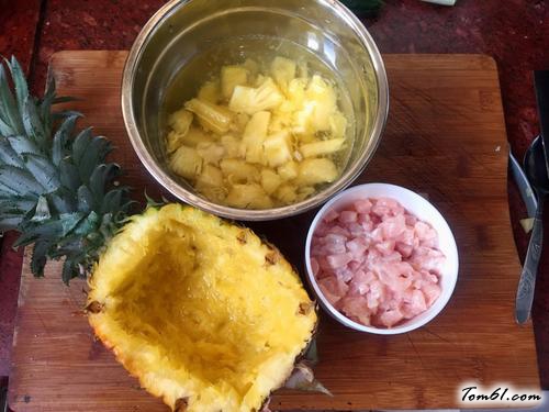 【鸡丁菠萝饭】