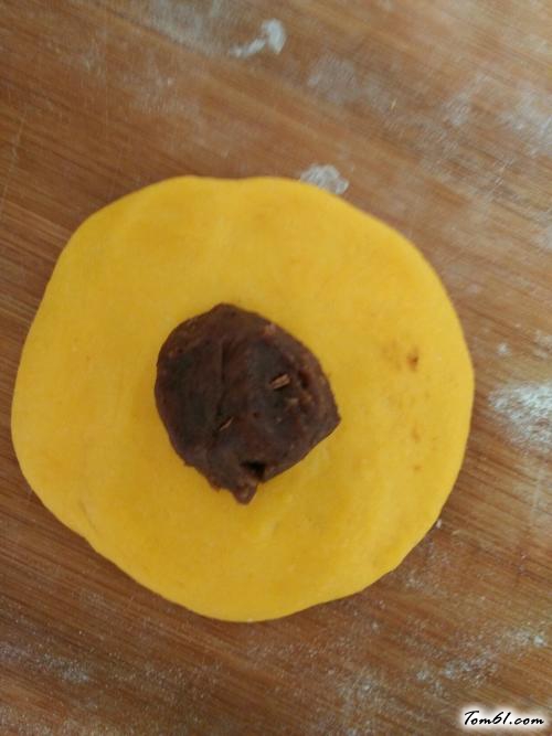 【黄金小猪豆沙包】