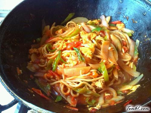 【西红柿鸡蛋炒面条】
