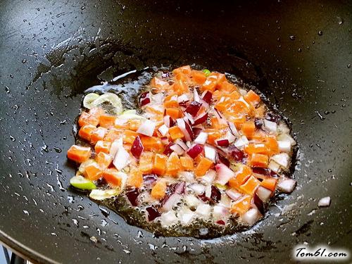 【咖喱苹果炒饭】