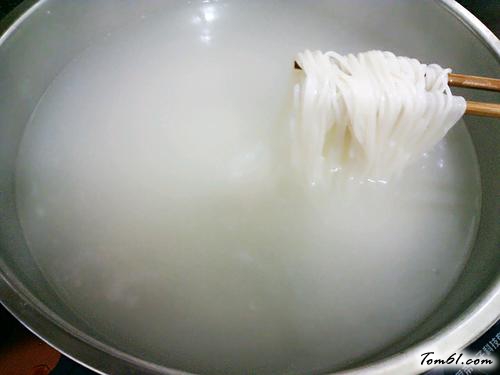 【凉拌米线】